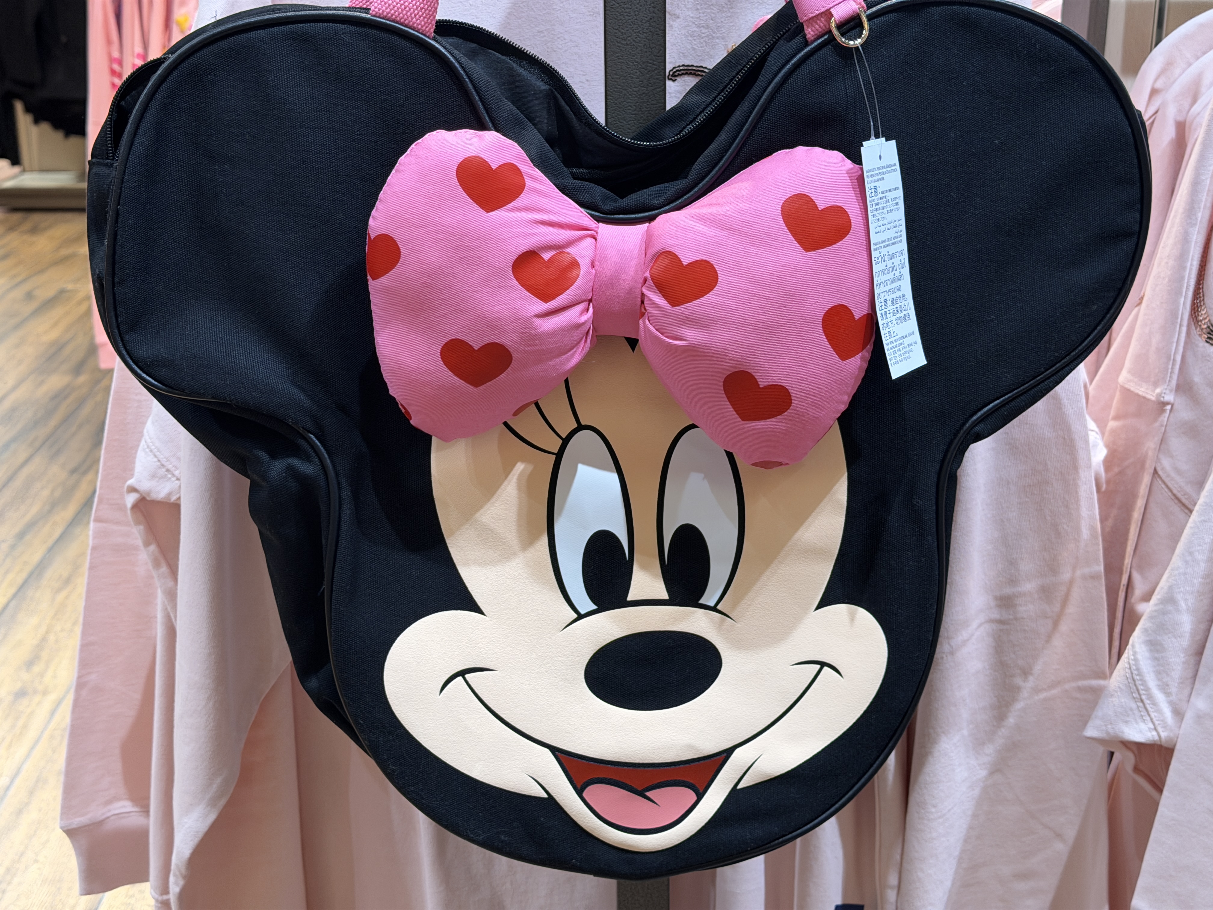 ミニーのビッグフェイスが目を引くバレンタイン♡キャンバストートが 