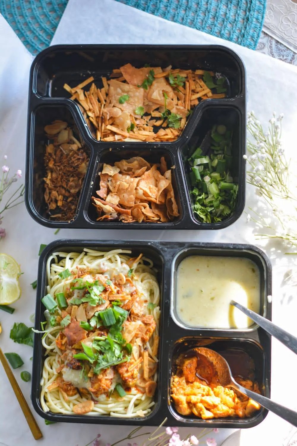 Plastic Container Black - 4 Portion Tray