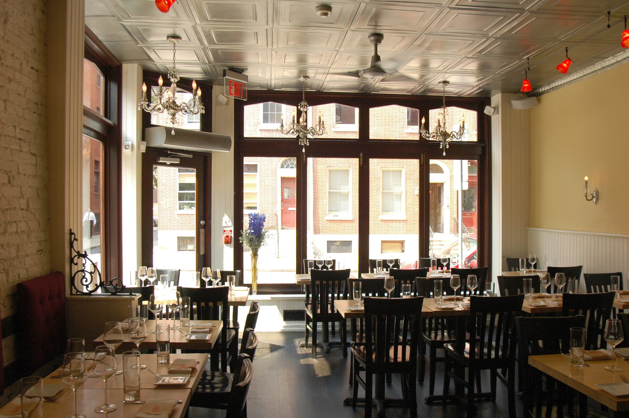 mercato | distantlocals.com