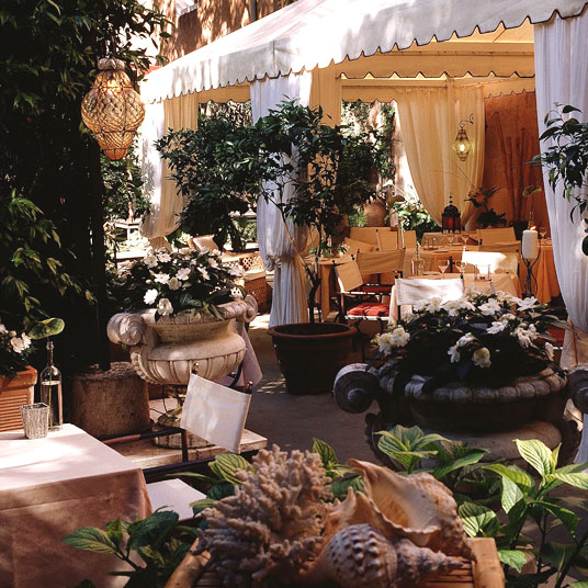 metropole | distantlocals.com