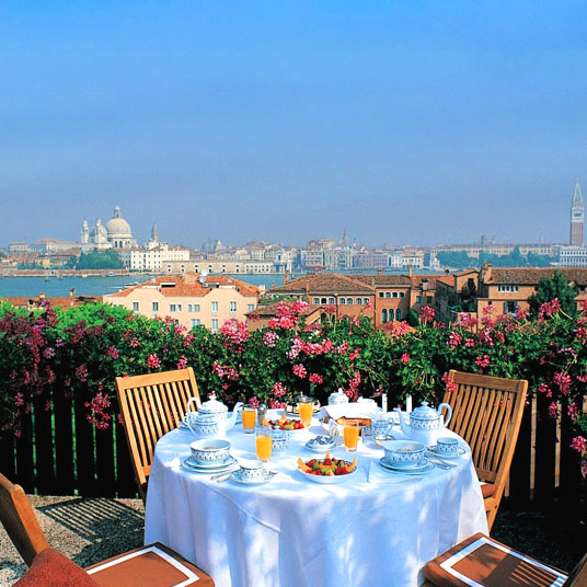 belmond hotel cipriani | distantlocals.com