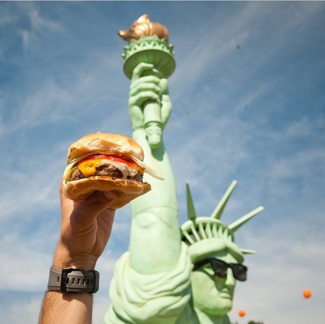 burger joint | distantlocals.com