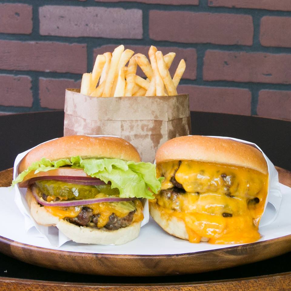 burger joint | distantlocals.com