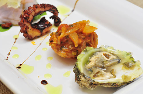 giaxa | distantlocals.com