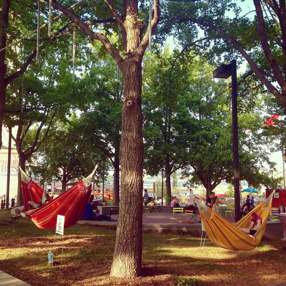 spruce street harbor park | distantlocals.com