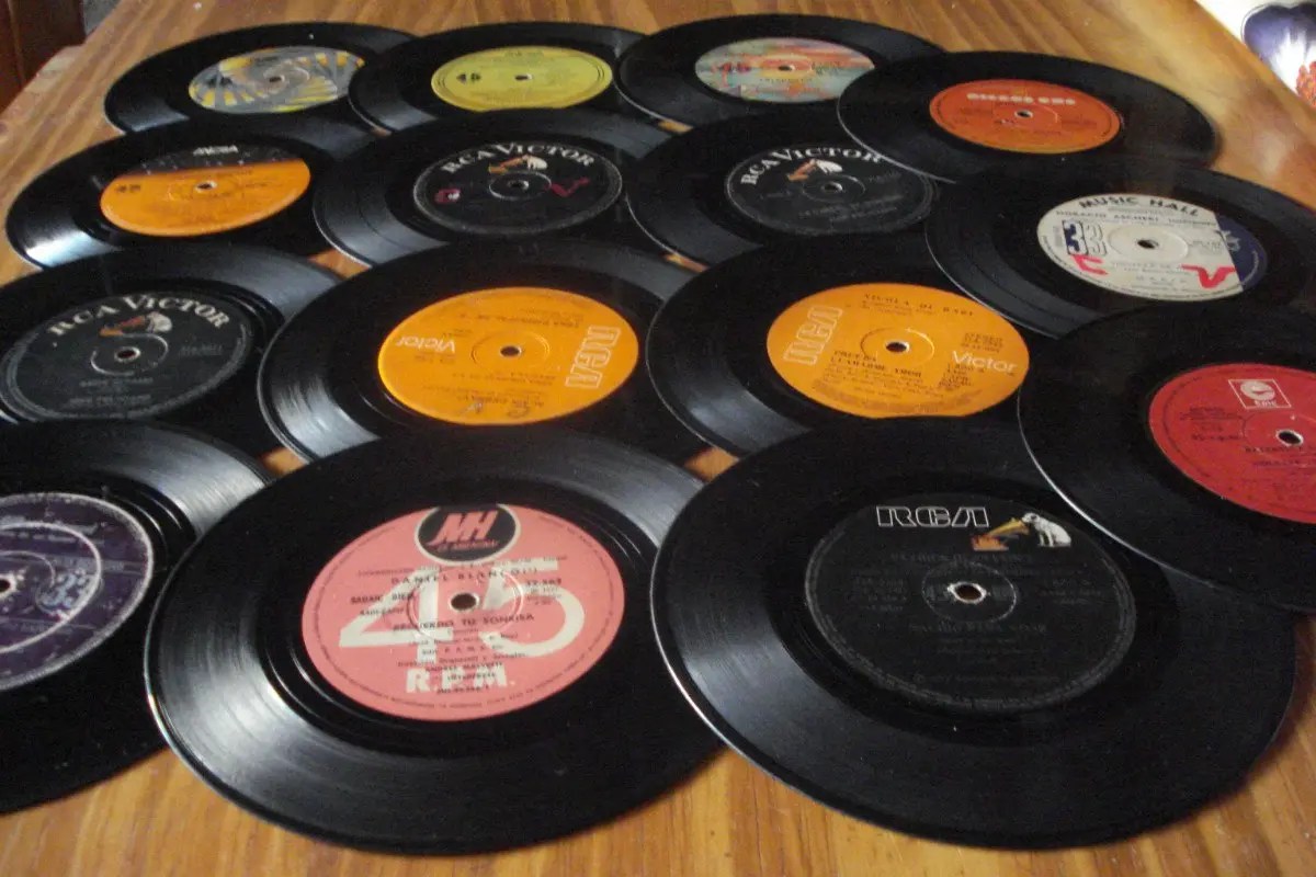 Sony va de retro, fabricará discos de vinilo nuevamente