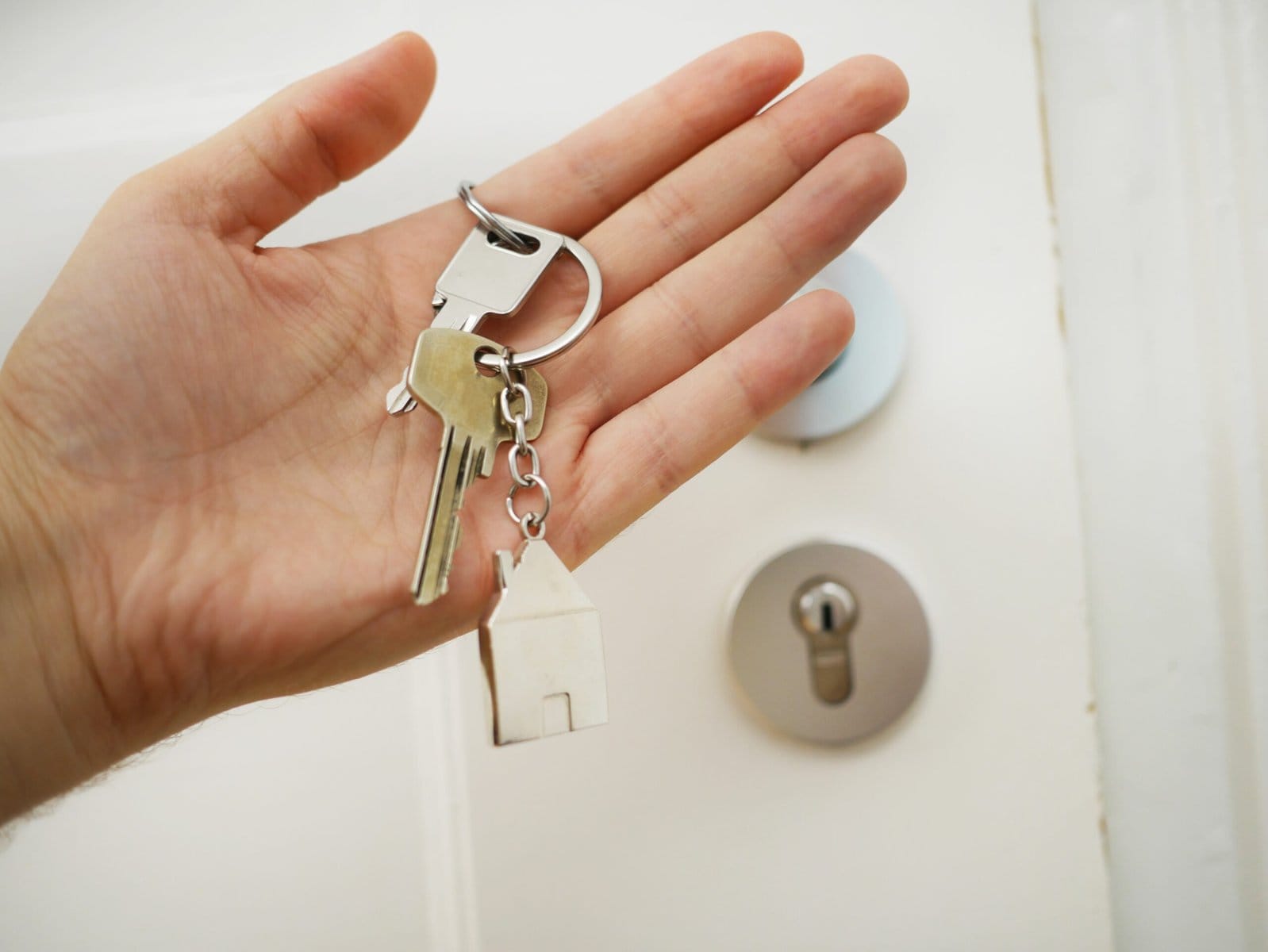 Learn five questions you should ask when seeking a divorce real estate agent to help you sell or buy a home as you navigate your divorce.