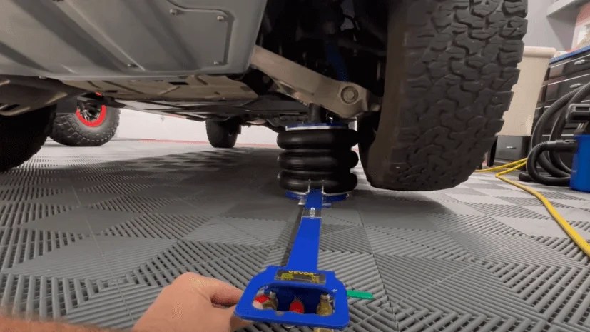 Choosing the right jack: what size do you need for your vehicle