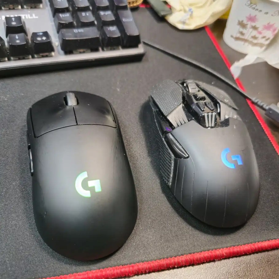 로지텍 G903과 G PRO 마우스 비교 모습