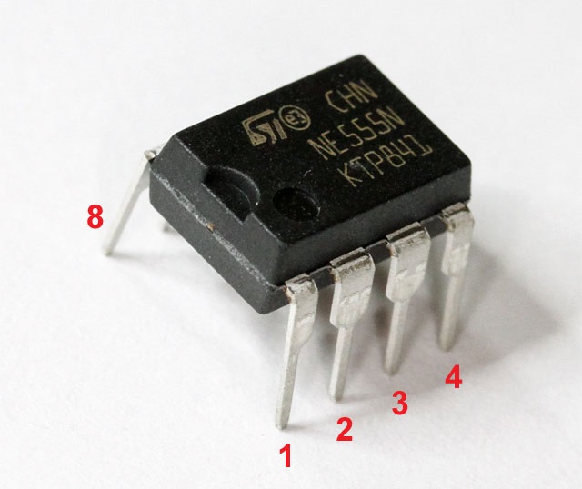 NE555 Entegresi