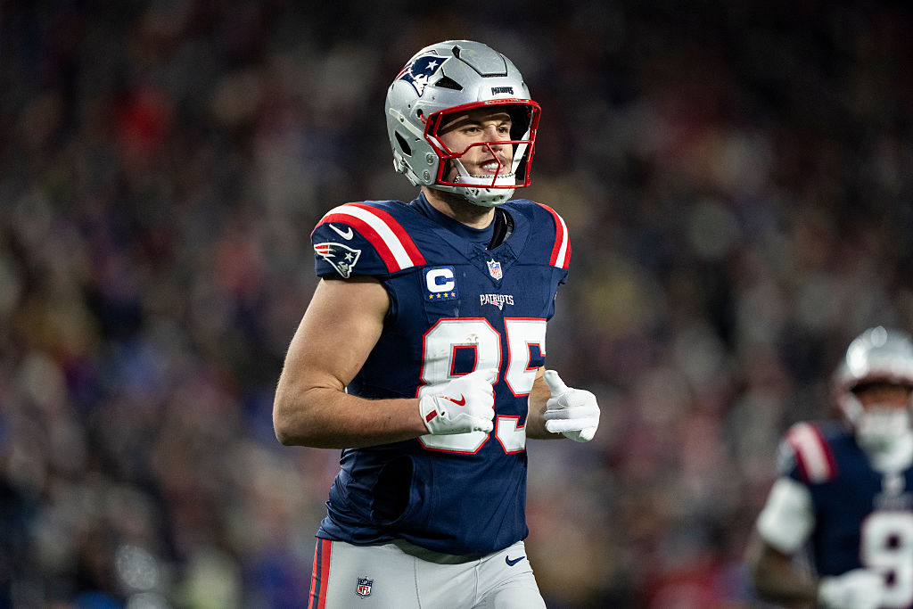 Hunter Henry Prop Bets: Patriots vs Texans | NFL Divisional Round (2026)