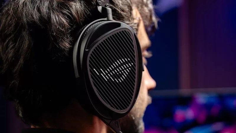 How To Choose A Gaming Headset In 2026 Competitive FPS Immersion And