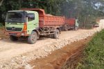 Hilir Mudik Truk di Lokasi TMMD Berpacu Dengan Waktu