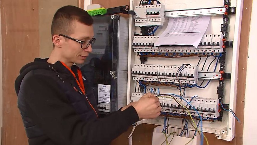 Je Elektrische Installatie Renoveren Dobbit