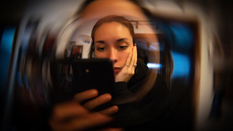 Facebook i Instagram mogą zmienić się nie do poznania. 29 stanów chce końca „nieskończonego scrollowania”