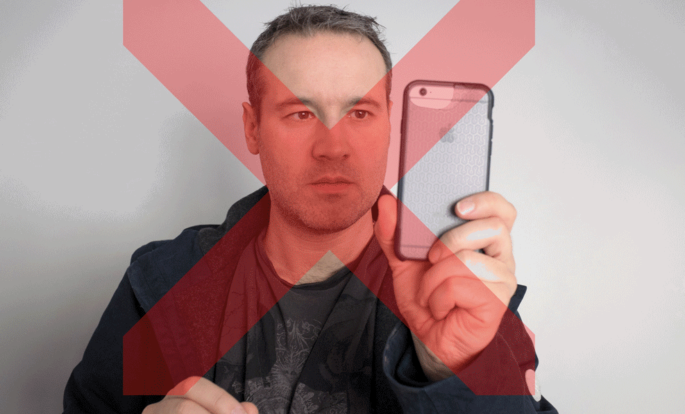 Resolusi dalam pengambilan video itu berpengaruh . Landscape Vs Portrait Video