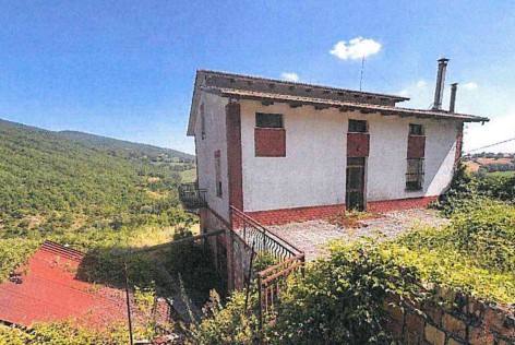 Asta giudiziaria Abitazione di tipo civile Localita’ Marcucci snc, 62011 Cingoli MC