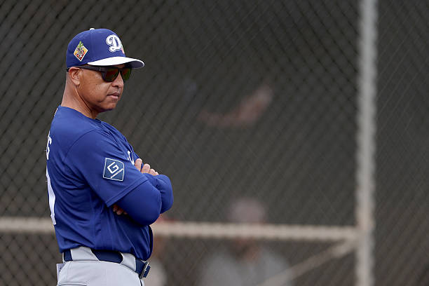 Dodgers Interview: Roberts lets veterans set the tone on Day One
