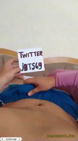 Dood – Cewek Jilbab Nyusuin Kakek