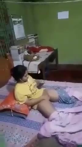 Abg ketauan lagi vcs di rekam bapak sendiri (1)