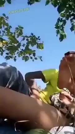 Tukang Parkir Jamet Mesum Di Kebon