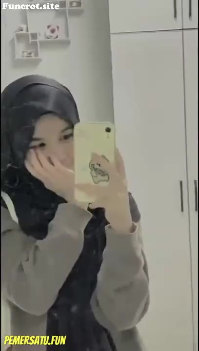 Koleksi 8 Video Abg Dede Gemoy 18Yo Memek Sempit Colmek