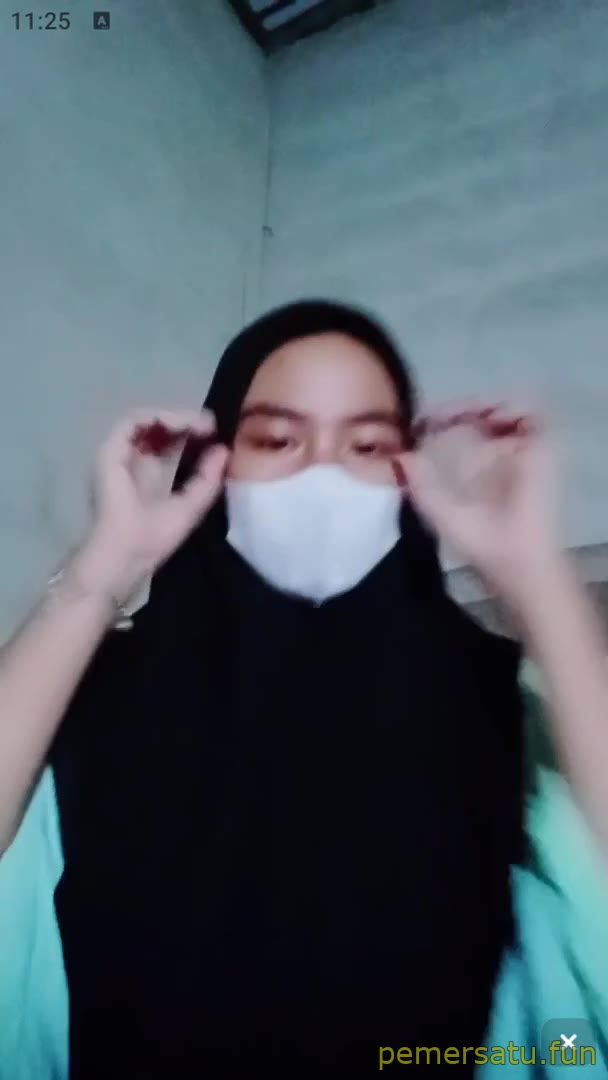 Tiyas Mp4 - Hijab Video Pemersatu Bangsa