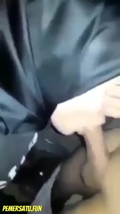 Abg Jilbab Malu Malu Eh Gak Tau Enak