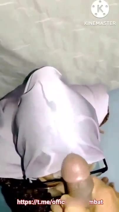 Bokep Cikgu Jilbab Kacamata Sepong Kontol Ngentot