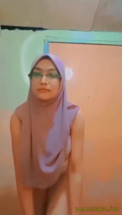 Dood – P41 Hijab Jilbab Ukhty Merangsang Diri Sendiri 41