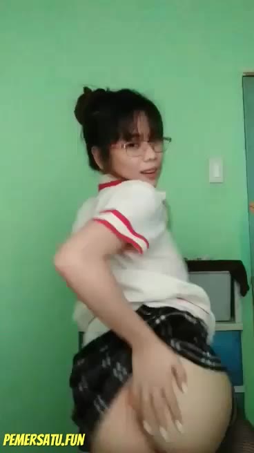 Tembok Hijau Yang Suka Colmek Part (4)