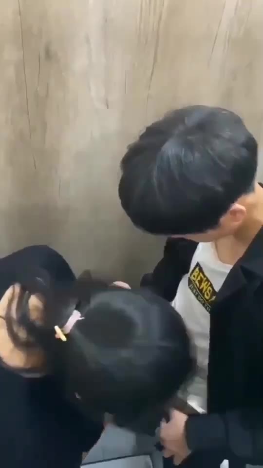 mencicipi nyusu toket pacar abg tidak lupa sepong juga