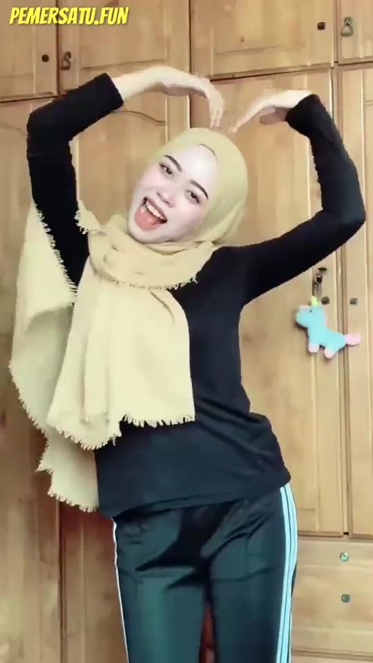 Noor Adylla Jilbab Vcs Part (2) Video Pemersatu Bangsa