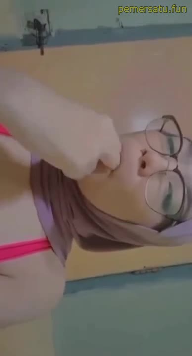 Dood – P55 Hijab Jilbab Ukhty Merangsang Diri Sendiri 55