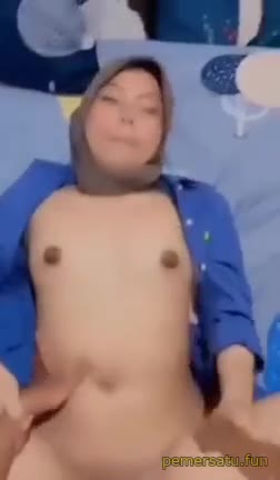 P2 Entot Hijab Kemeja Biru Mulus Nikmat 2