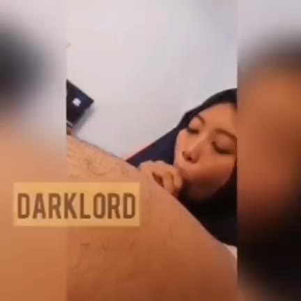 Crot Di Muka Ayank Hijab Cantik