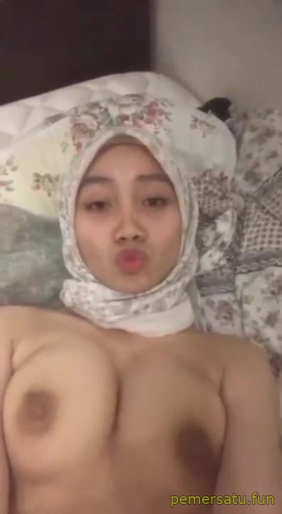 Tante Imut Gemes Tobrut Jilbab (2) Video Pemersatu Bangsa