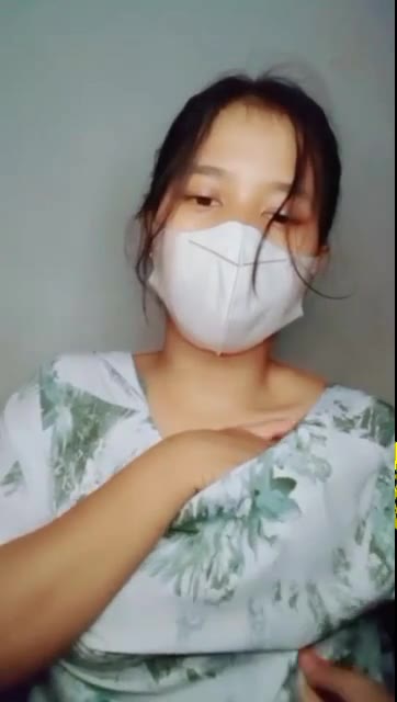 abg manis kesayangan toket ngondoy colmek sambil mainin tetek toge