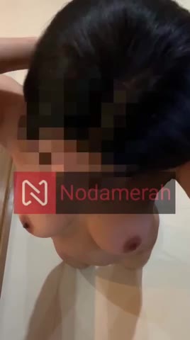 Memeknya Sempit Tapi Yang Dientot Lubang Pantatnya 4