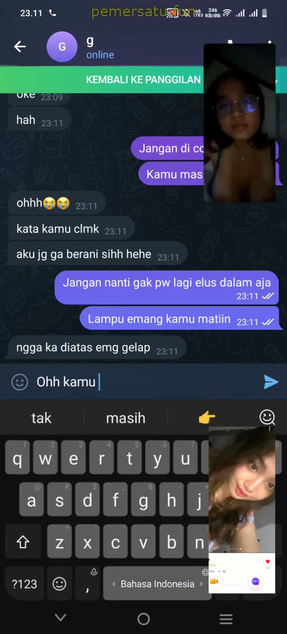 gya abg 18yo kacamata vcs colok memek (1)