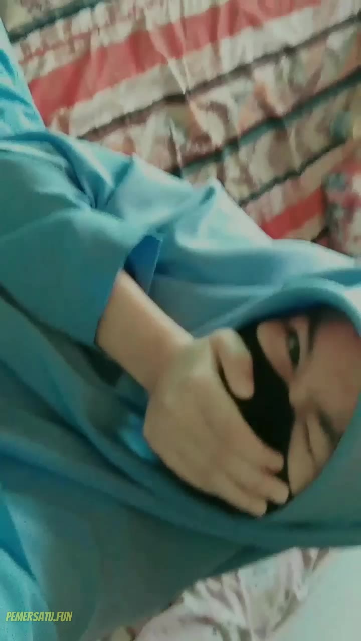 Koleksi 3 Video Jilbab Sangean Memeknya Pink