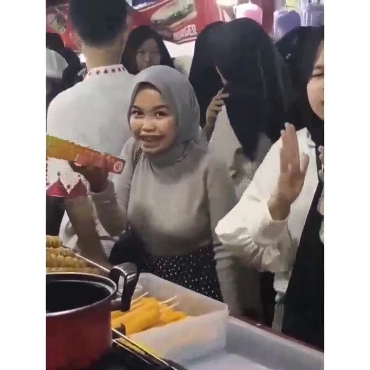 Jilbab Toket Gede Di Pasar