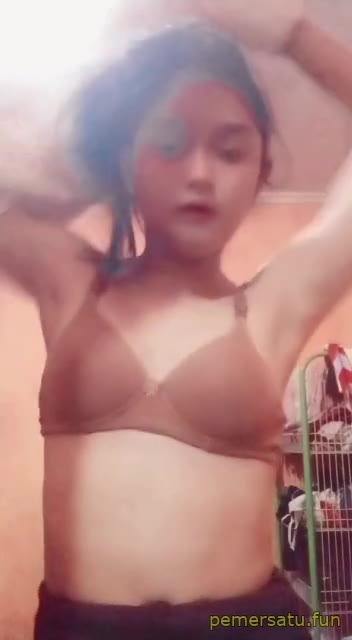 P2 Abg 18Yo Tocil Kurus Colmek 2