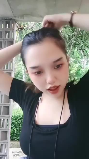 62/Sikaka Cantik Liveshow Barbar Di Toilet Taman