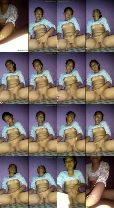 Sindi ABG nakal masih 18yo suka colmek di kamar mandi (8)