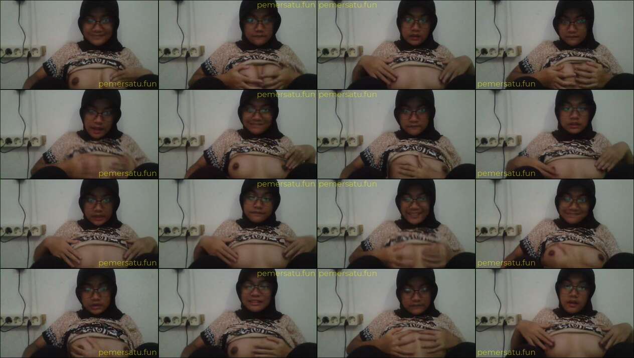 jilbab kacamata abg 18yo tocil