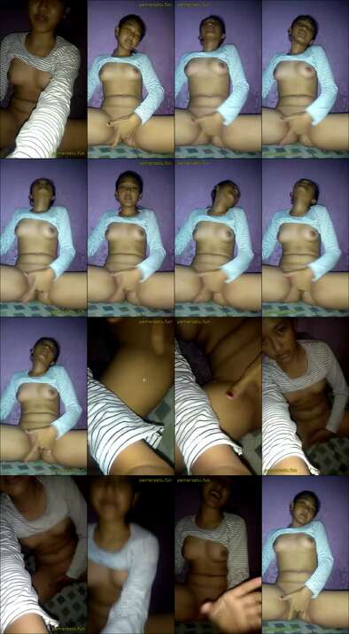 Sindi ABG nakal masih 18yo suka colmek di kamar mandi (7)