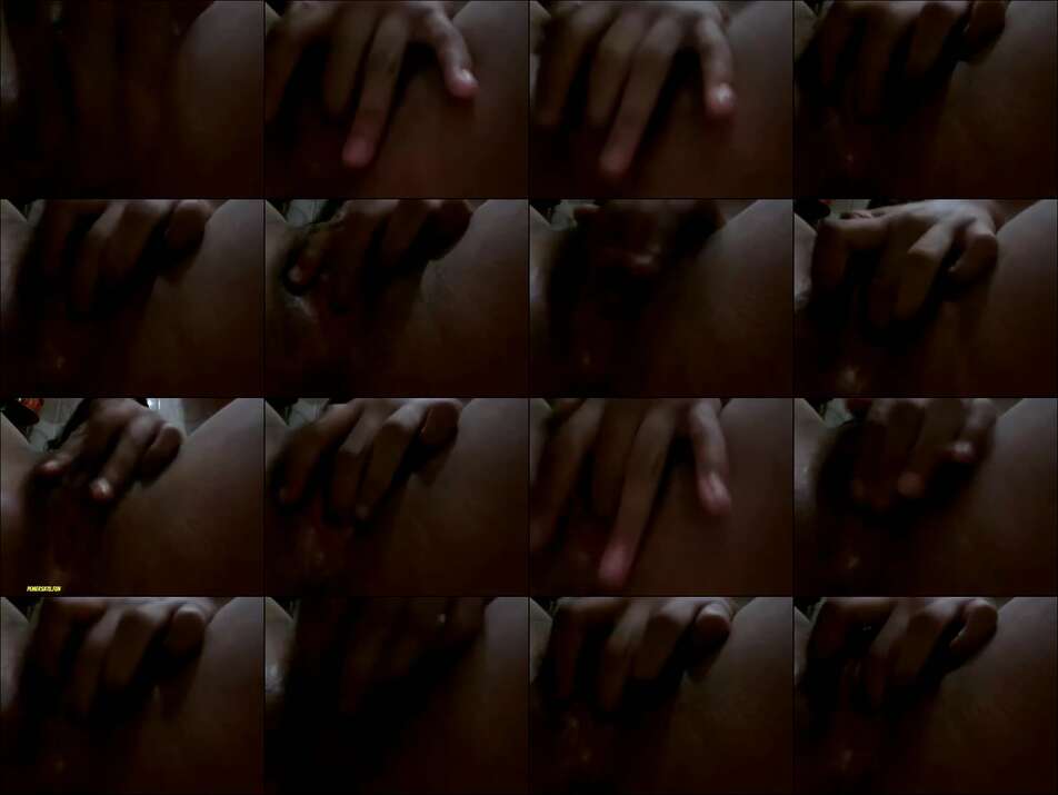 Bokep Nerd Petit Abg 18Yo Kacamata Colok Memek Basah 4
