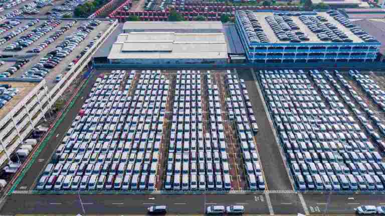 China electric cars reshape fuel demand and Venezuela oil flows