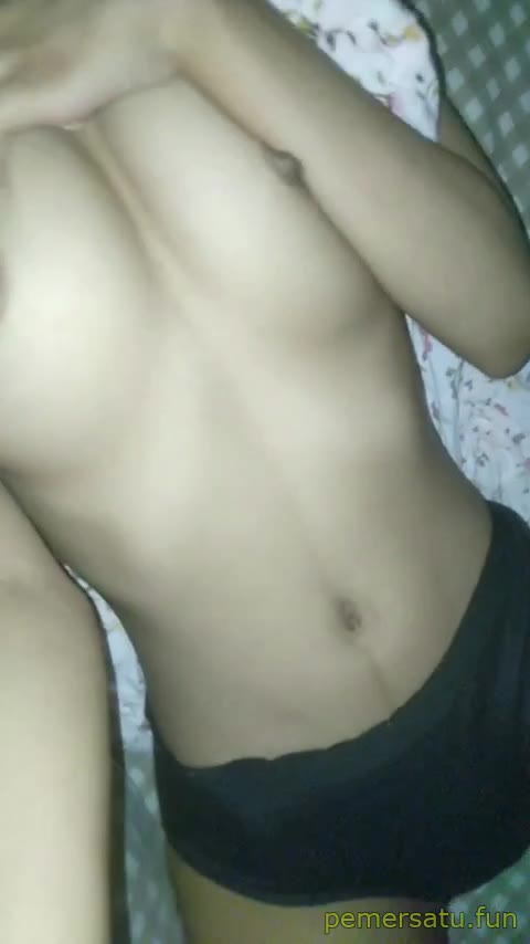 6 Viral Terbaru nesya talent abg 18yo toket ranum 
